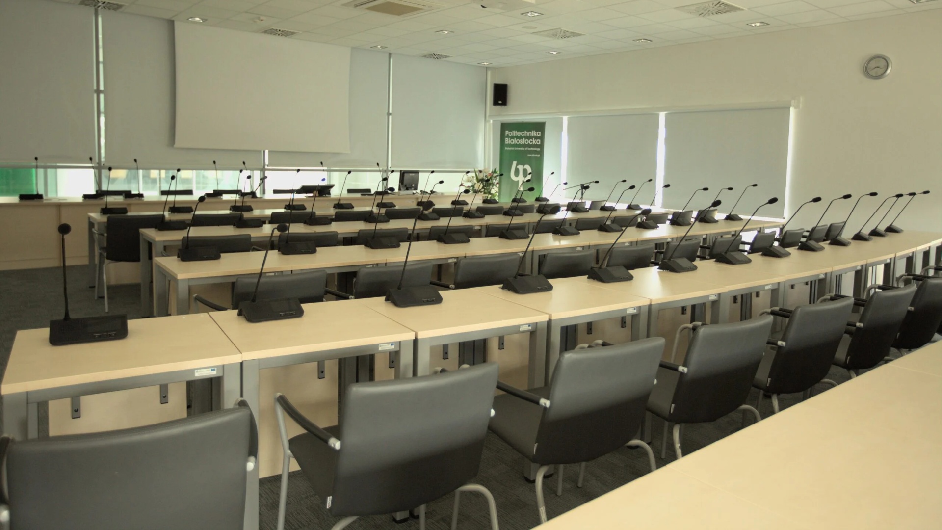 Create Academic Conference with VISSONIC WiFi Wireless Conference System