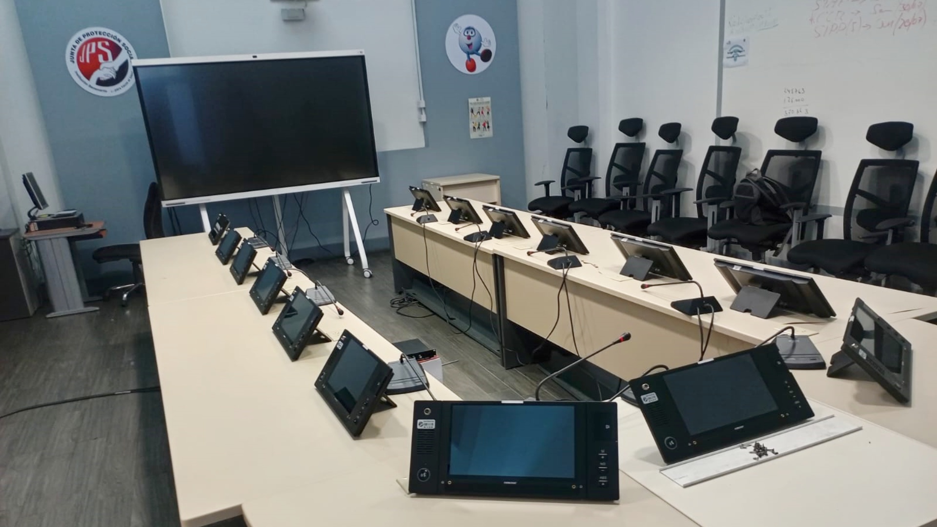 Modernizes Operations in Costa Rica with VISSONIC Paperless Conference System