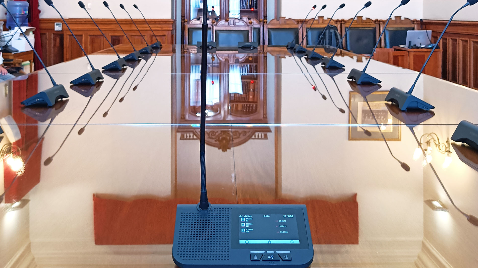 Hệ thống hội nghị đa phương tiện không dây Wifi tại Tòa án tối cao ở Chile